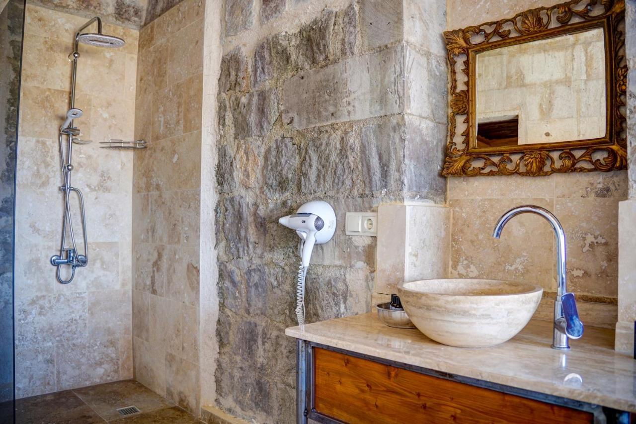 Karma Cappadocia Bed and Breakfast Üçhisar Exteriör bild